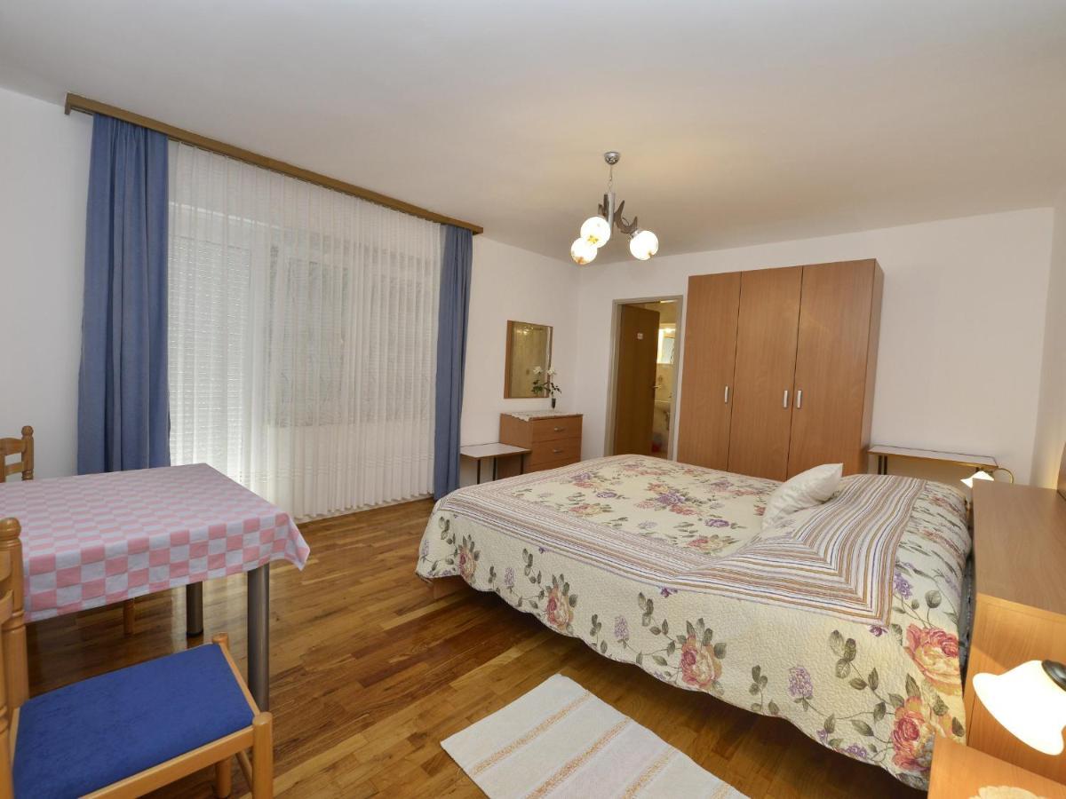 Sobe Ana Finida Hotel Porec Exterior photo